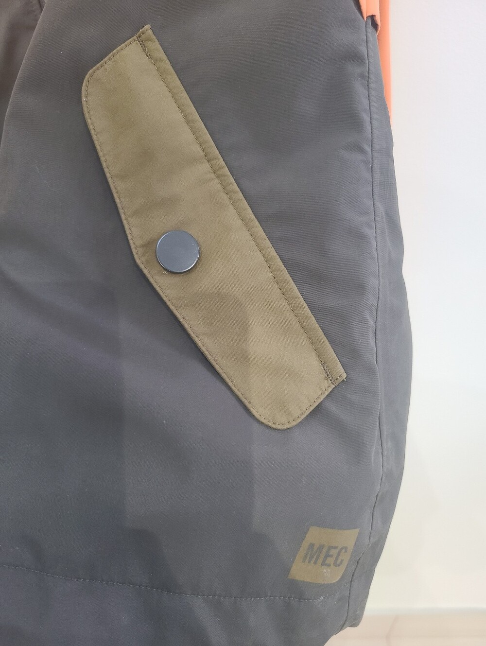 MEC Trackback Ski Jacket - Picture 3 of 15